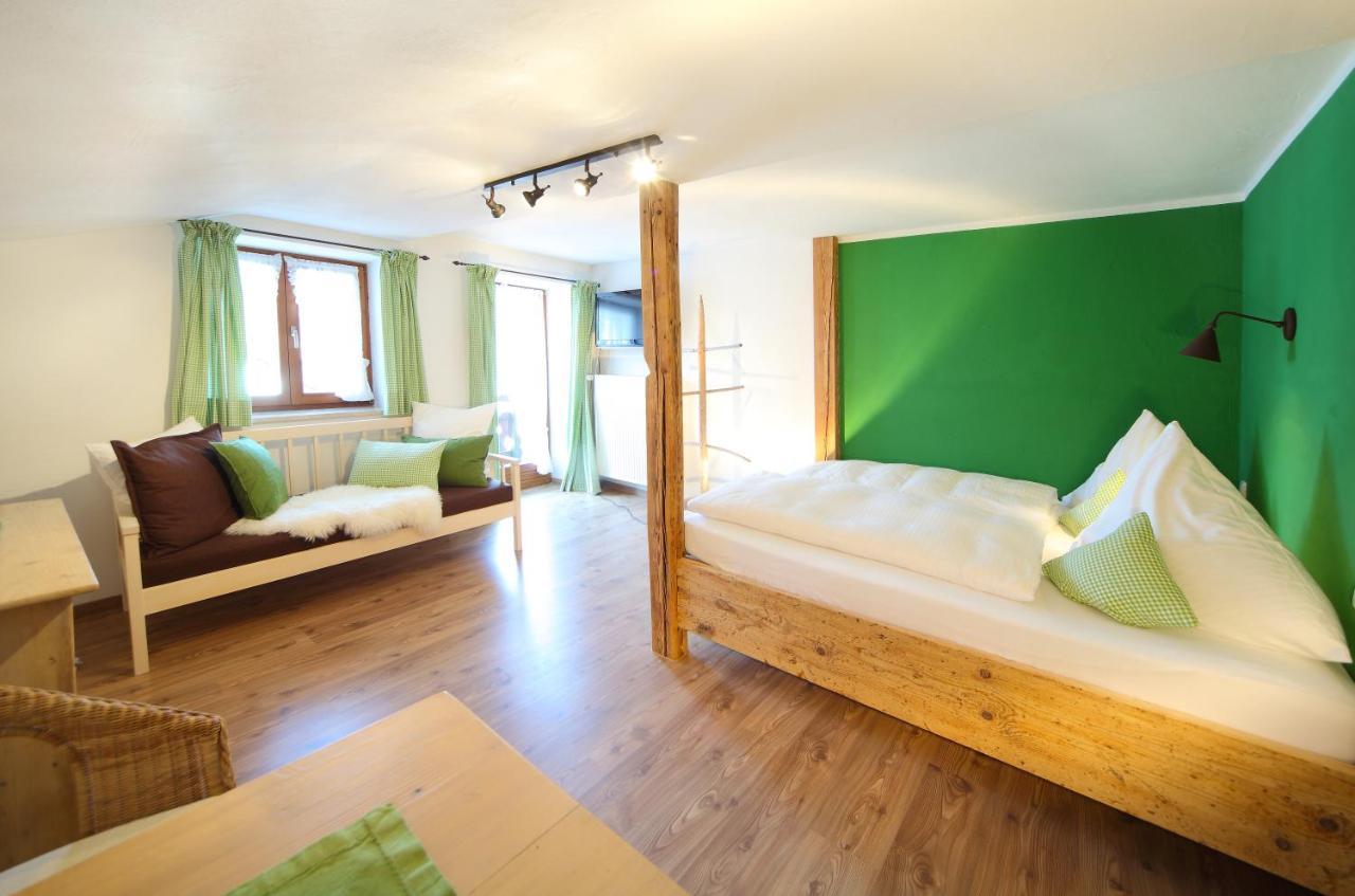 Gaestehaus Ostler グライナウ エクステリア 写真